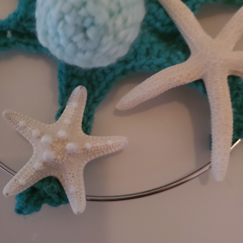 Handmade Crochet Sea Star Wall Hanging in Teal and Light Blue - Picture 5 of 11